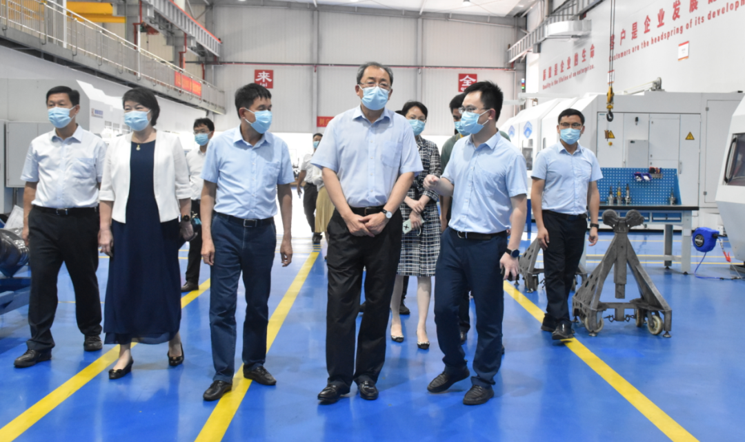 自治区人大常委会副主任、党组书记王跃飞率调研组到桂林usdt网投娱乐股份有限公司调研